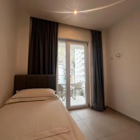 Miramar Hotell 4*