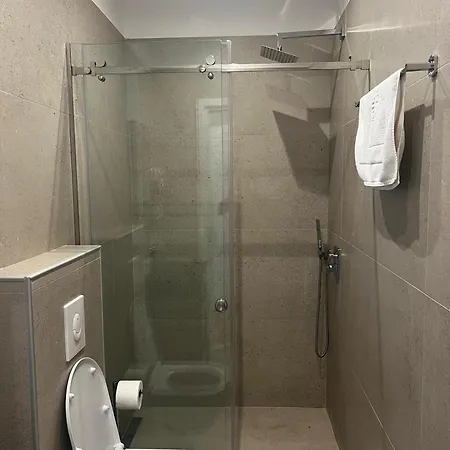 Hotell Miramar Shëngjin