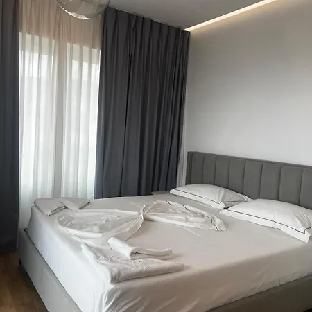 Miramar 4* Shëngjin