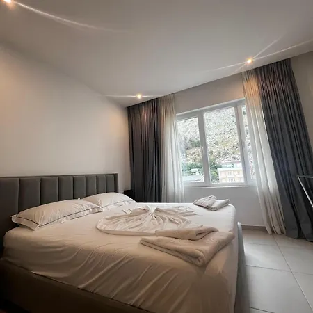 Miramar Hotel 4*