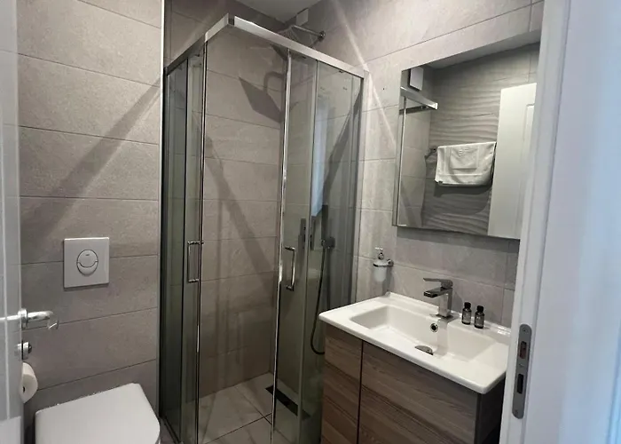 Miramar 4* Shëngjin