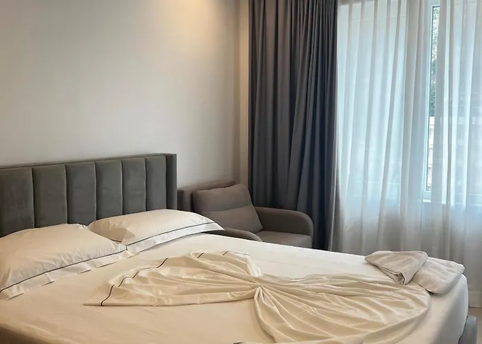 Miramar 4* Shëngjin